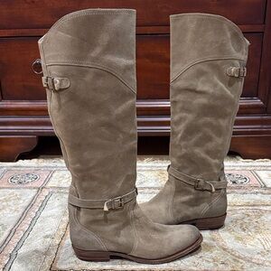 Frye Dorado Women's Sz 9M Tan Suede Knee Tall Pull On Buckle Riding Boots 77562